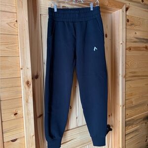 Alphalete Women’s Black Jogger Sweatpants